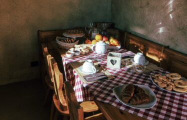 Rural farmhouse with breakfast